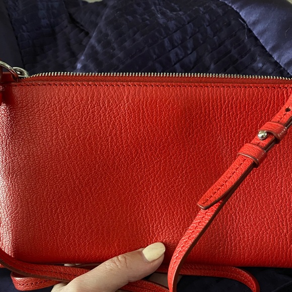 Givenchy antigona pouch on chain - Picture 3 of 3